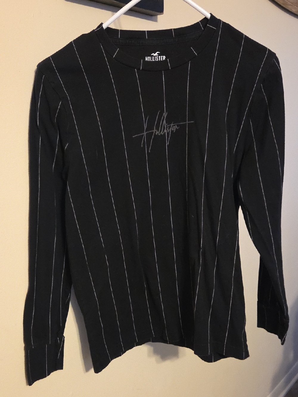 Hollister Black Long-Sleeve Pinstripe Tee